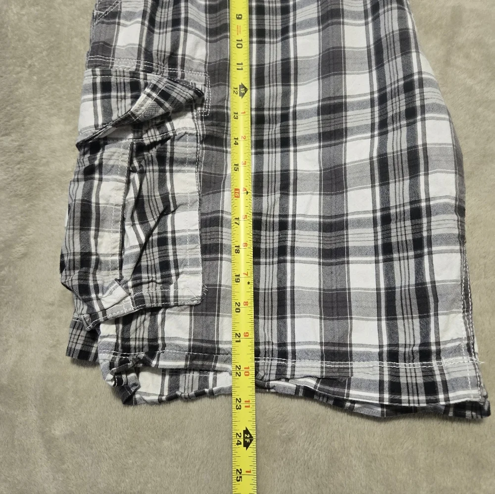 The Foundry Supply Co. Plaid Cargo Shorts Mens Size 44 Actual Fits A 42in. Waist - Picture 5 of 8